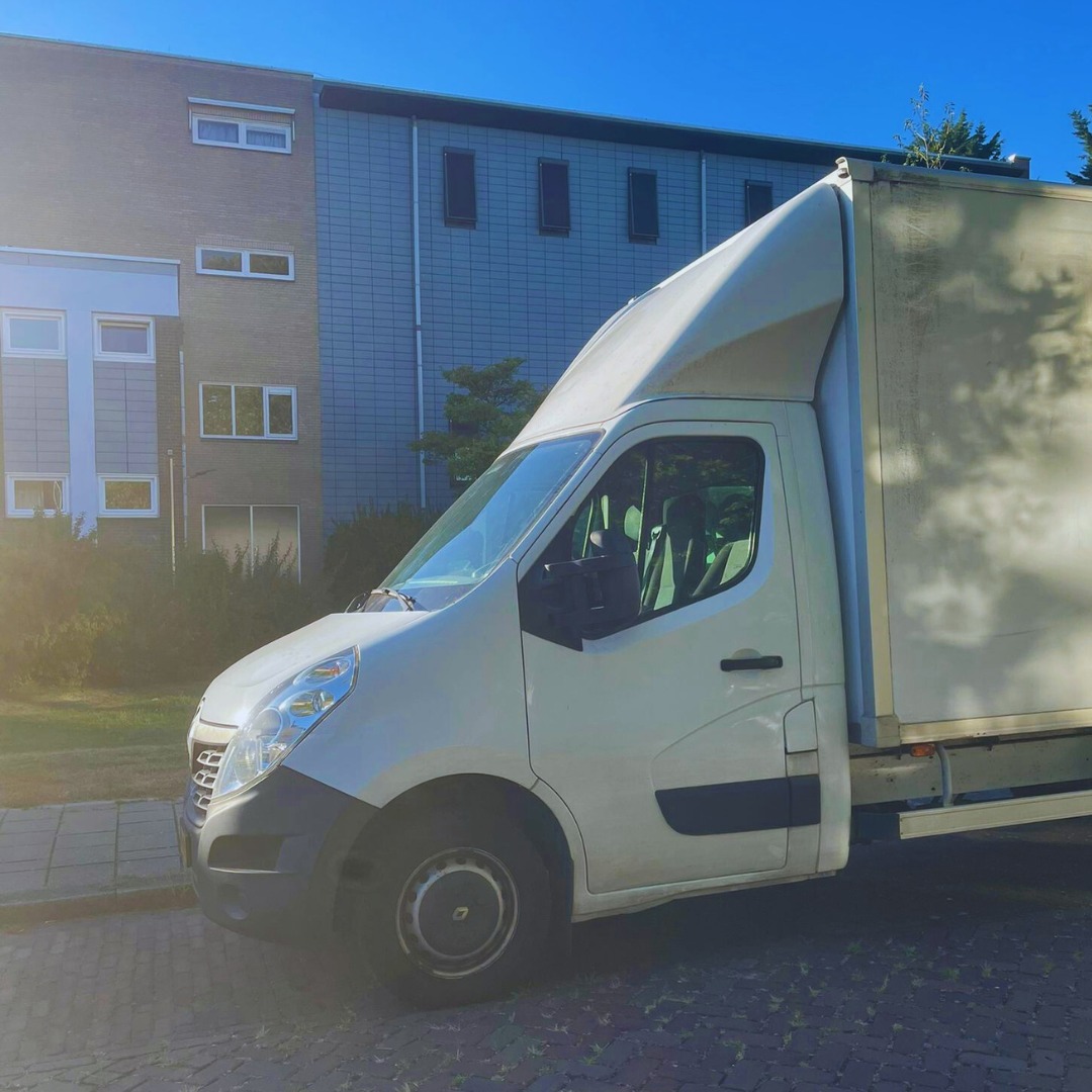 Bestelbus van Tol Logistiek – bestelbus huren Voorburg en Den Haag